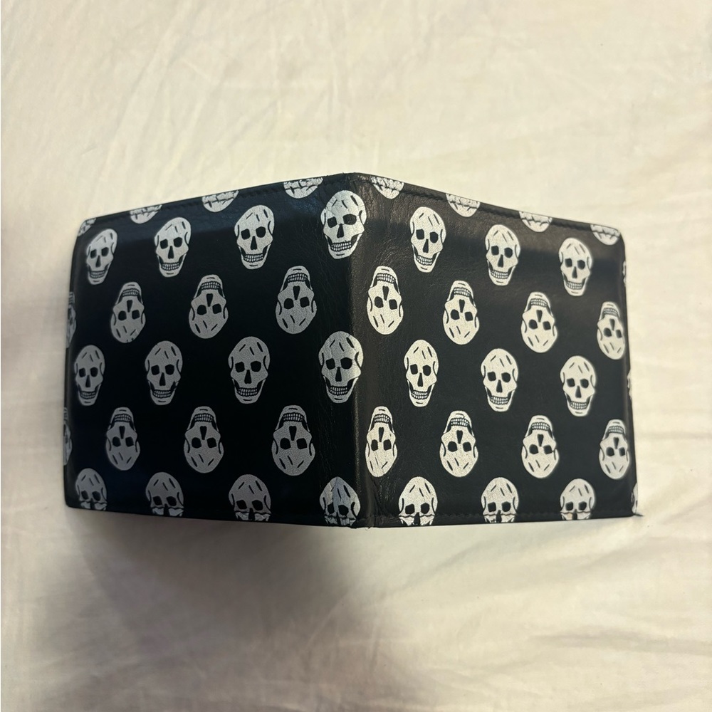 Alexander McQueen Bi- Fold Leather Wallet